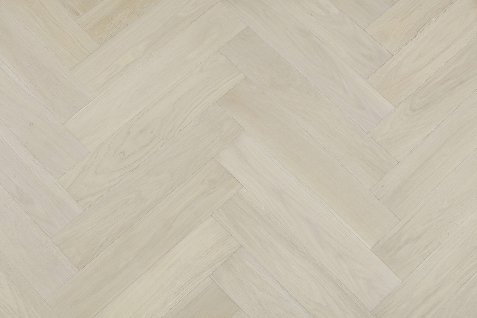 Castel Nuovo Herringbone (600mm x 120mm x 3/14mm)