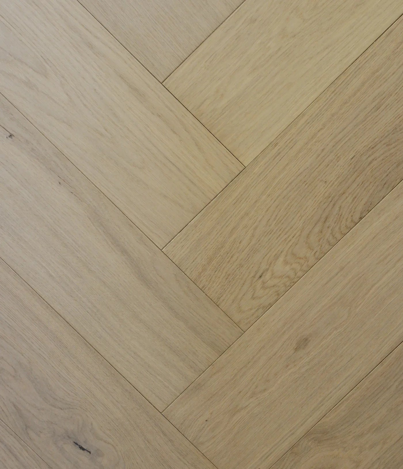 Swish Oak Natura Herringbone (888mm x 148mm x 14/3mm)